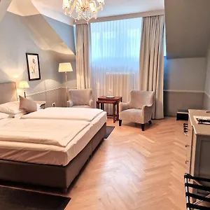 Kaerntnerhof 3*, Vienna Austria